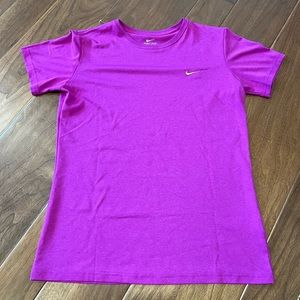 Nike dry fit short sleeve workout shirt size large - euc